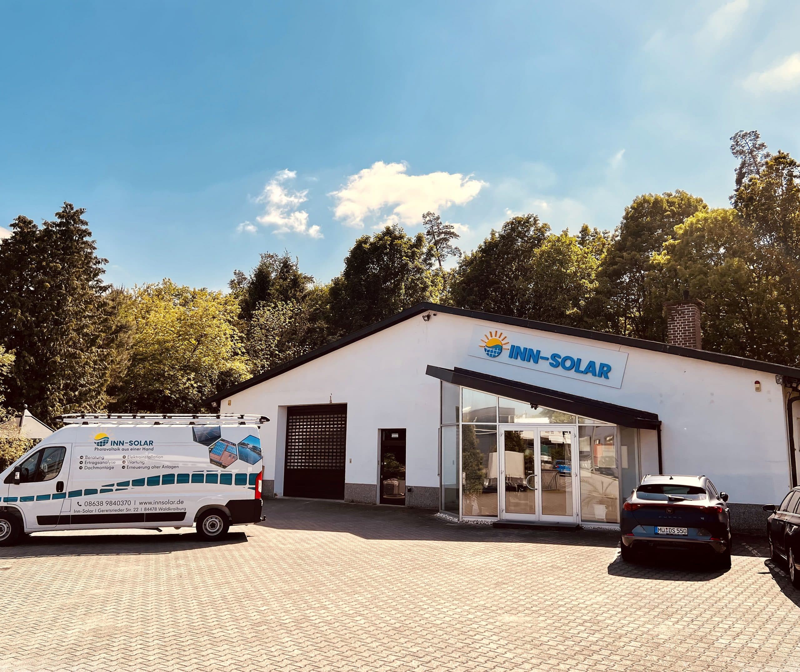 Inn-Solar - Firmengebäude - Photovoltaik Niederbayern
